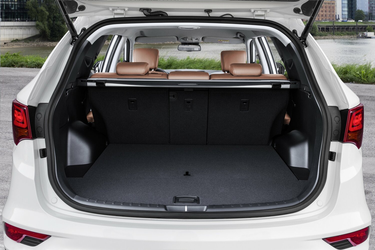 Hyundai Santa Fe Exclusive