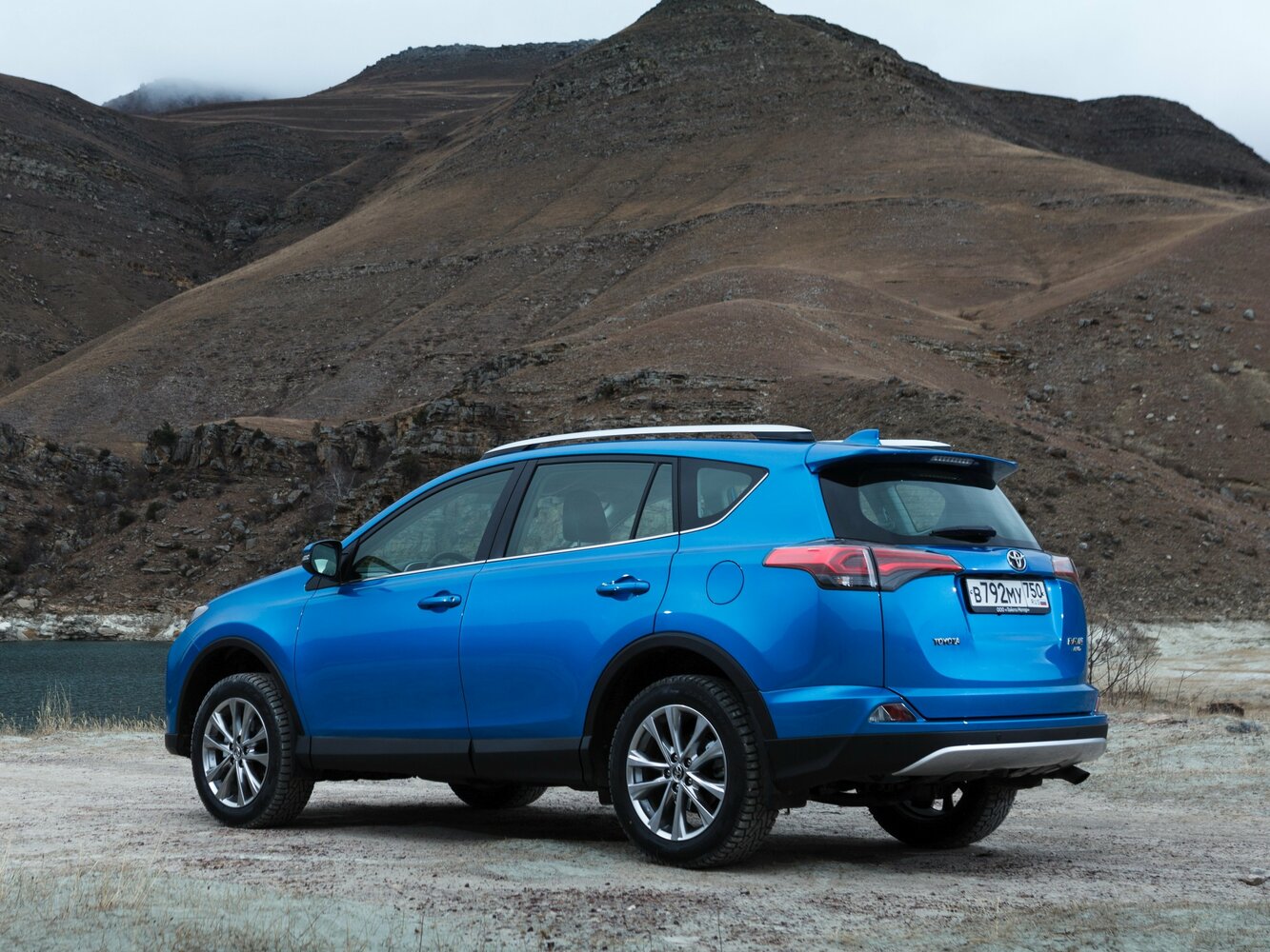 Toyota RAV4 2.5 2WD