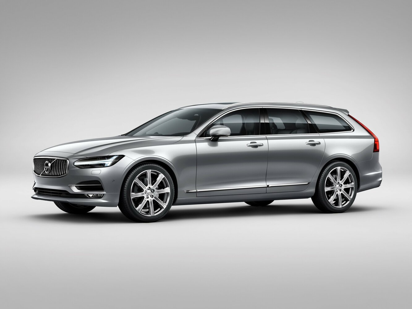 Volvo V90 D4