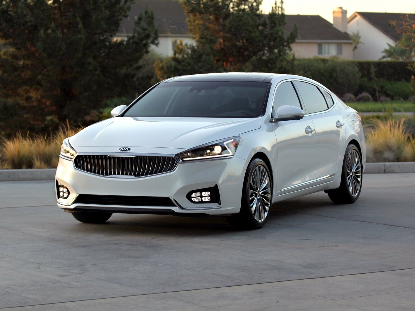 Kia Cadenza — II поколение (2016–2019)
