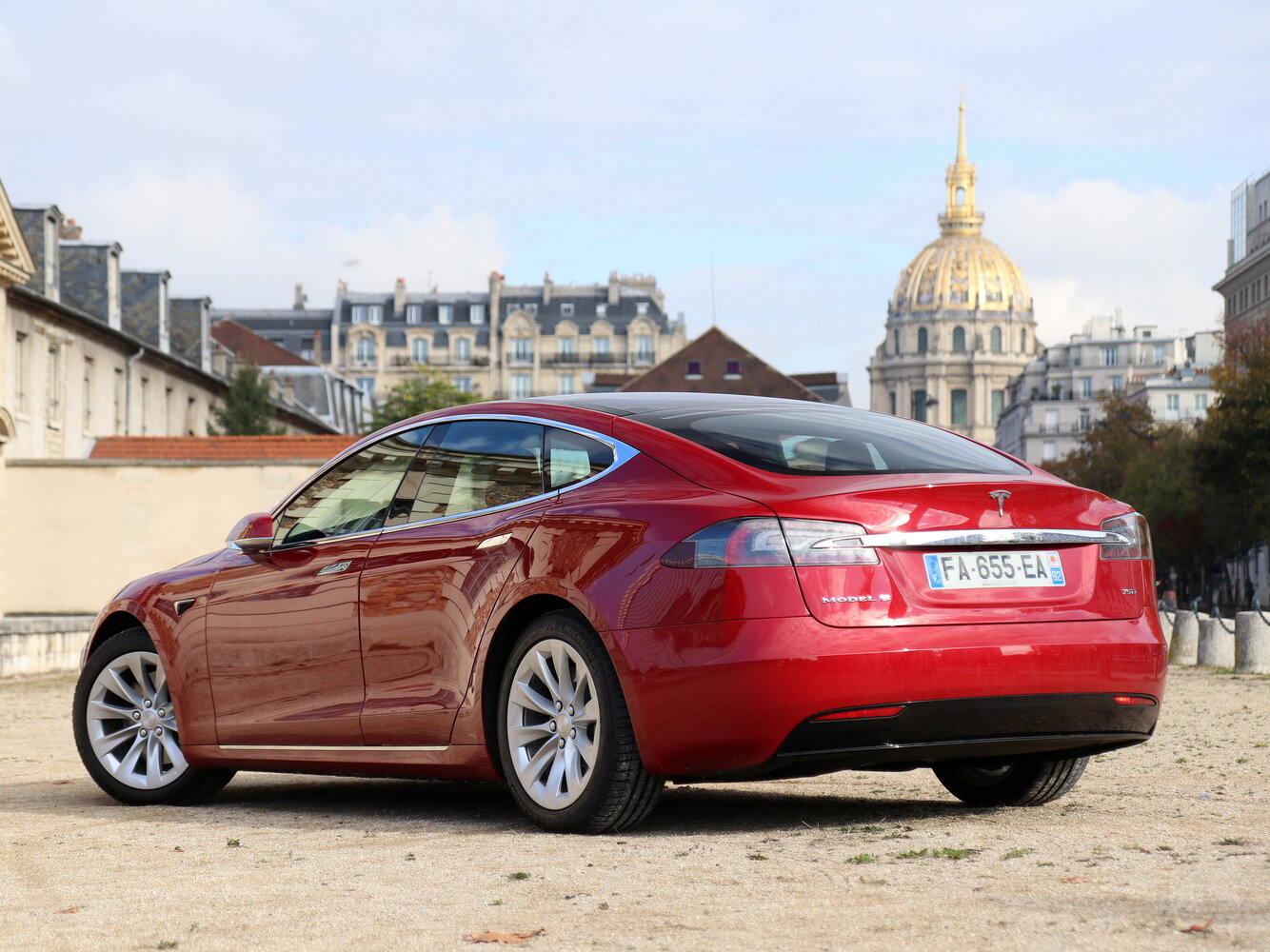 Tesla Model S 90D