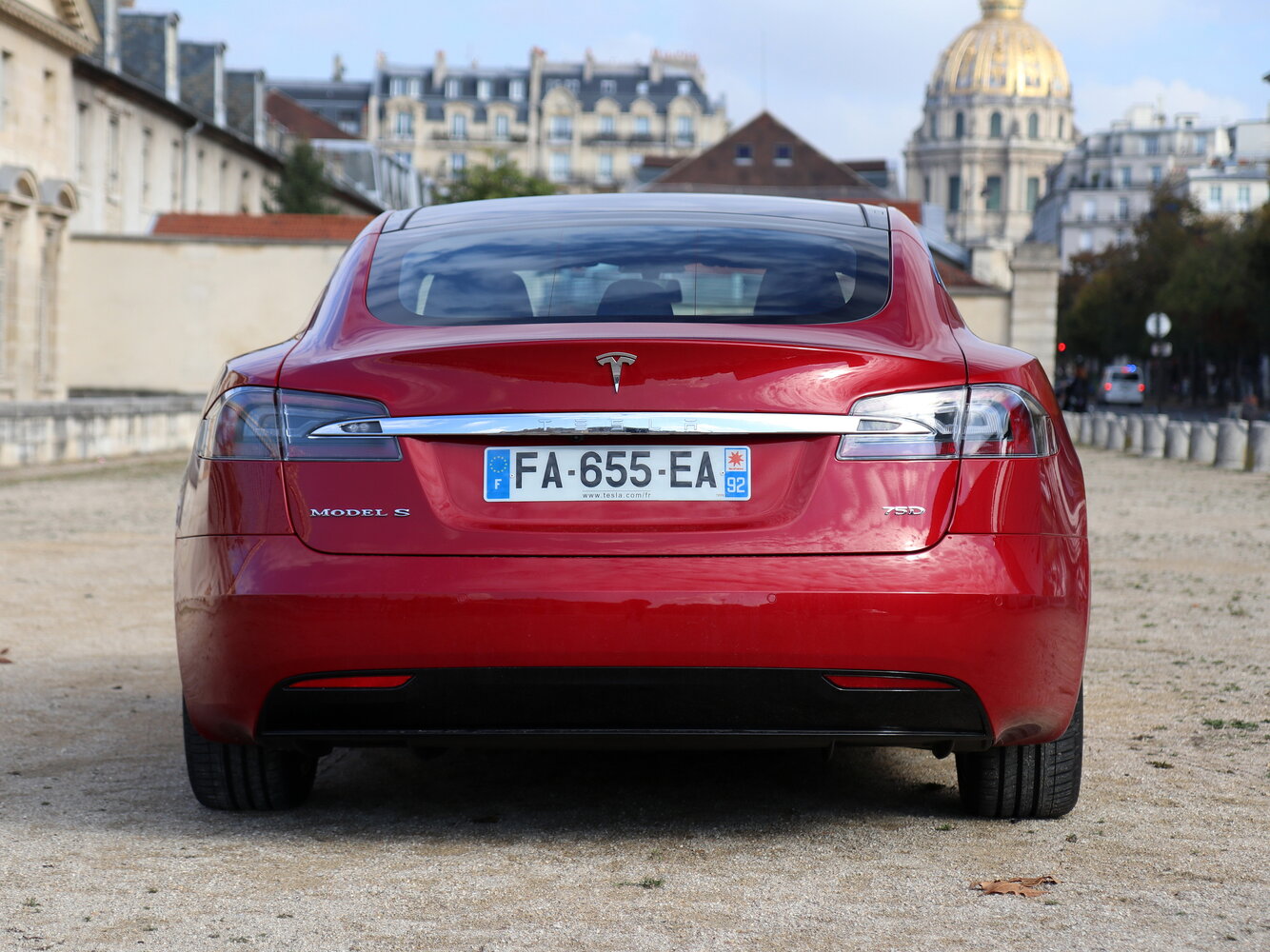 Tesla Model S 90D