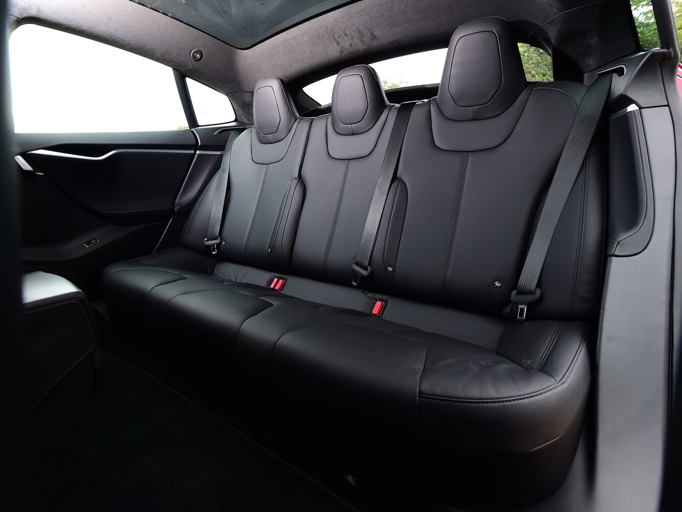 Tesla Model S 90D