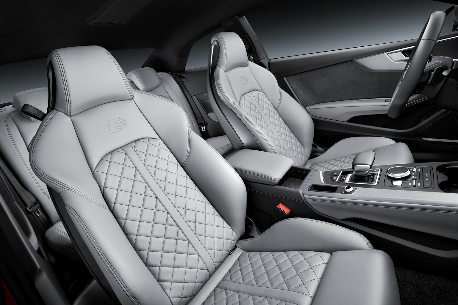 Audi S5 — справочные фотографии комплектации, Интерьер 1