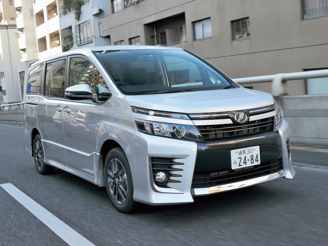 Toyota Voxy V