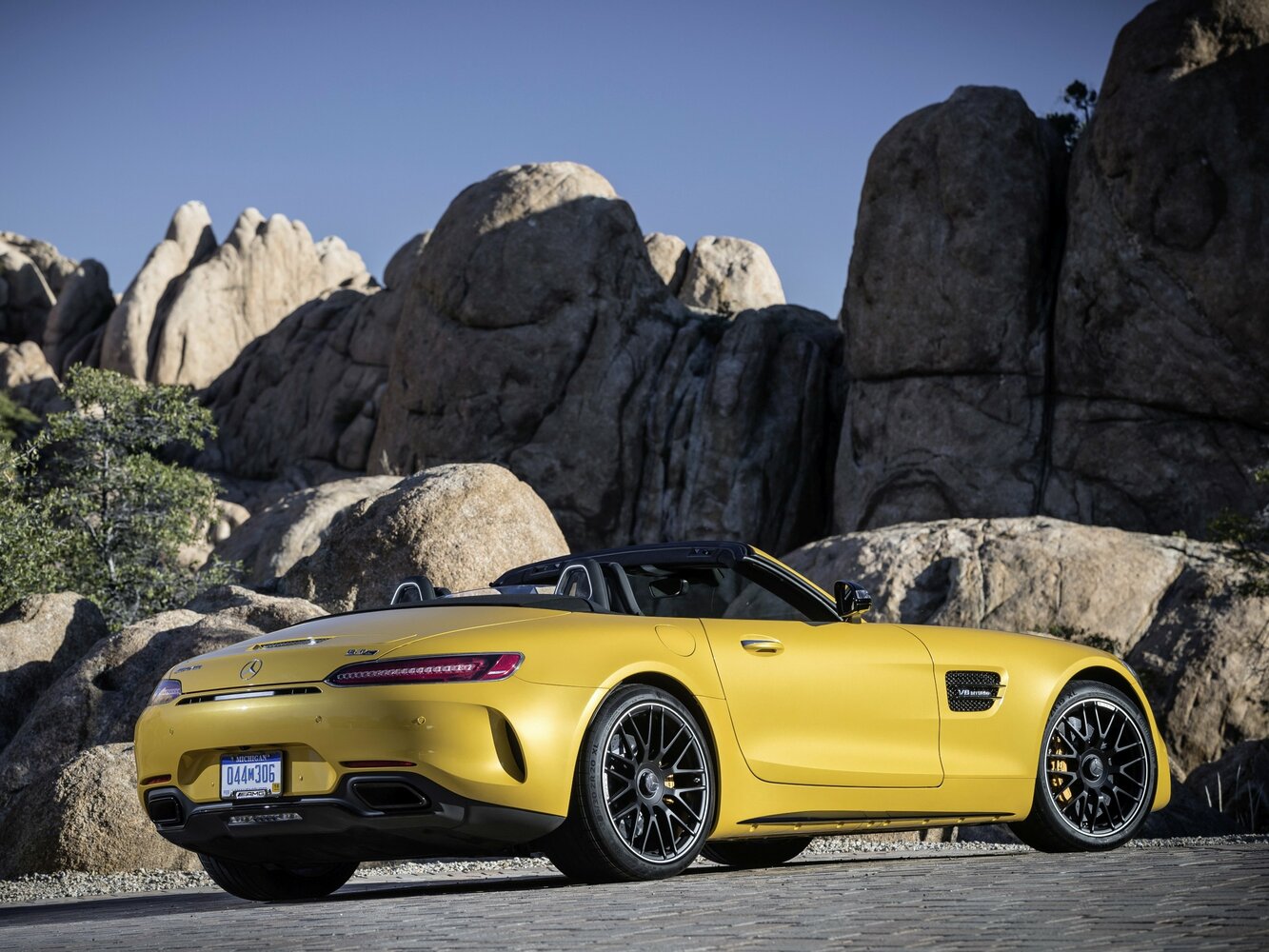 Mercedes-Benz AMG GT 4 43 4MATIC+