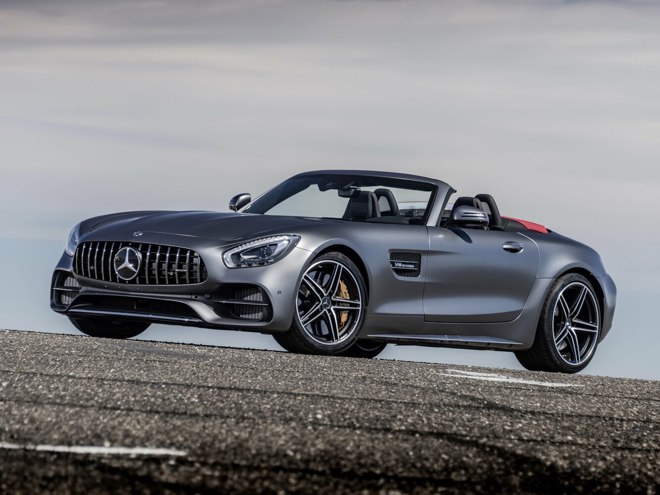 Mercedes-Benz AMG GT 4 43 4MATIC+
