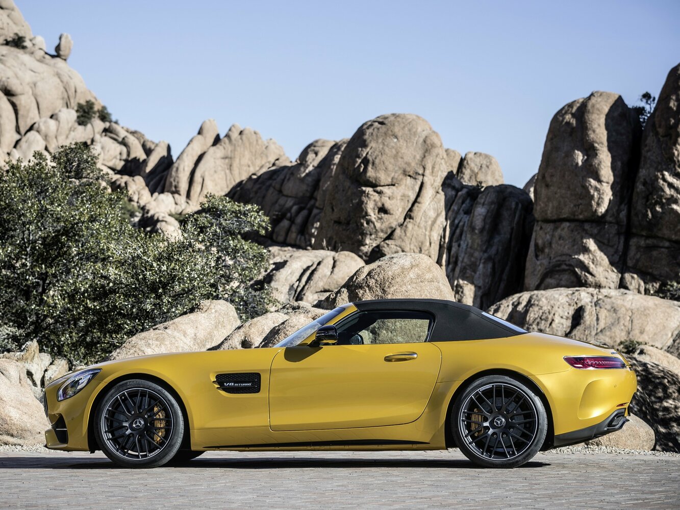 Mercedes-Benz AMG GT 4 43 4MATIC+