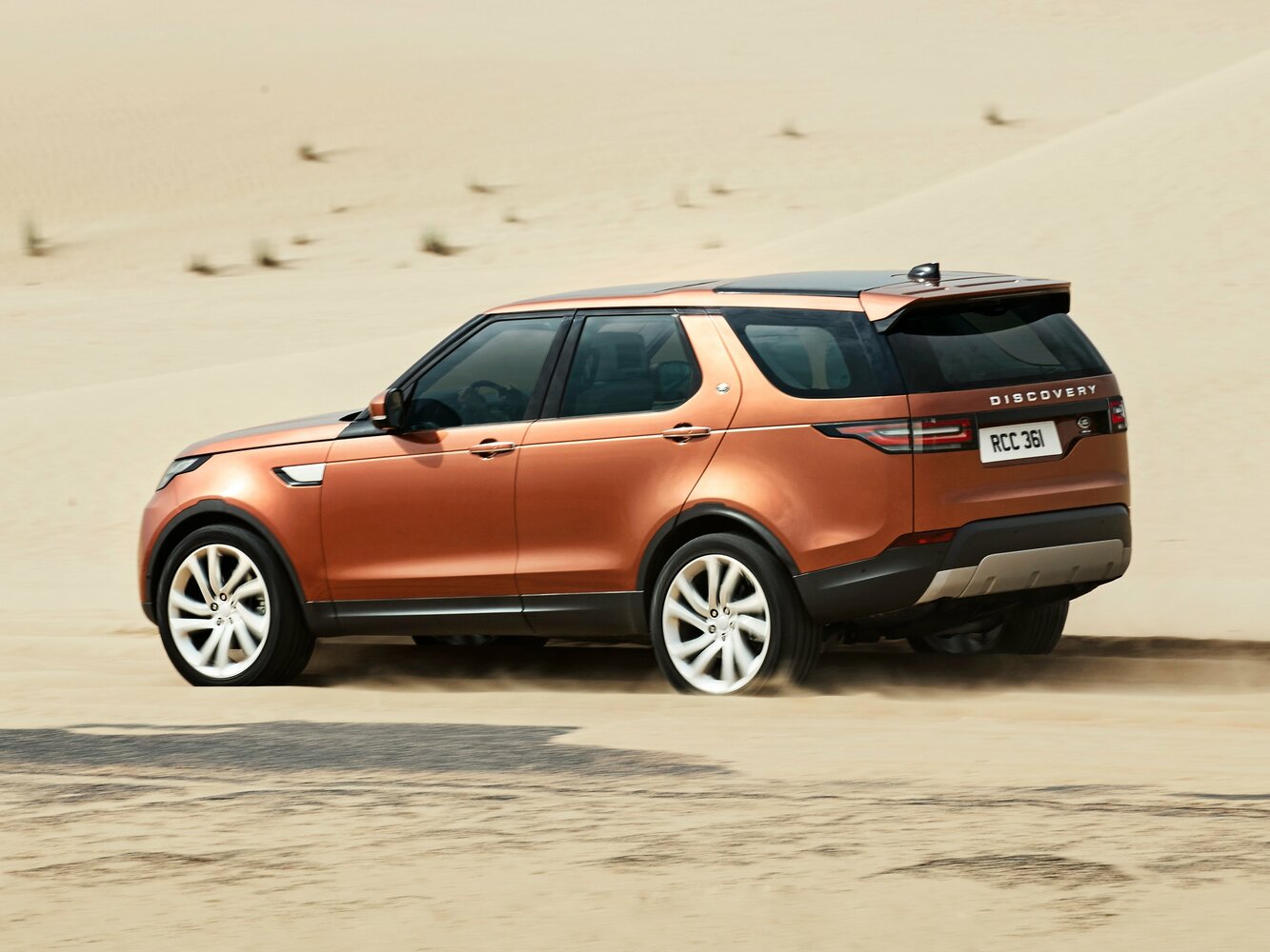 Land Rover Discovery 3.0 TD6 HSE Luxury