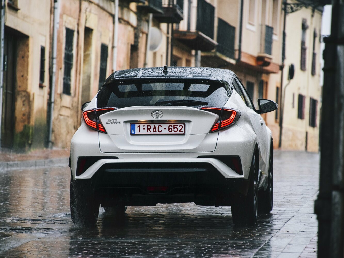 Toyota C-HR G LED