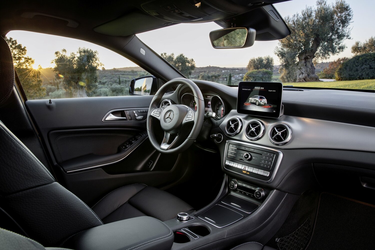 Mercedes-Benz GLA-Class X156 GLA220