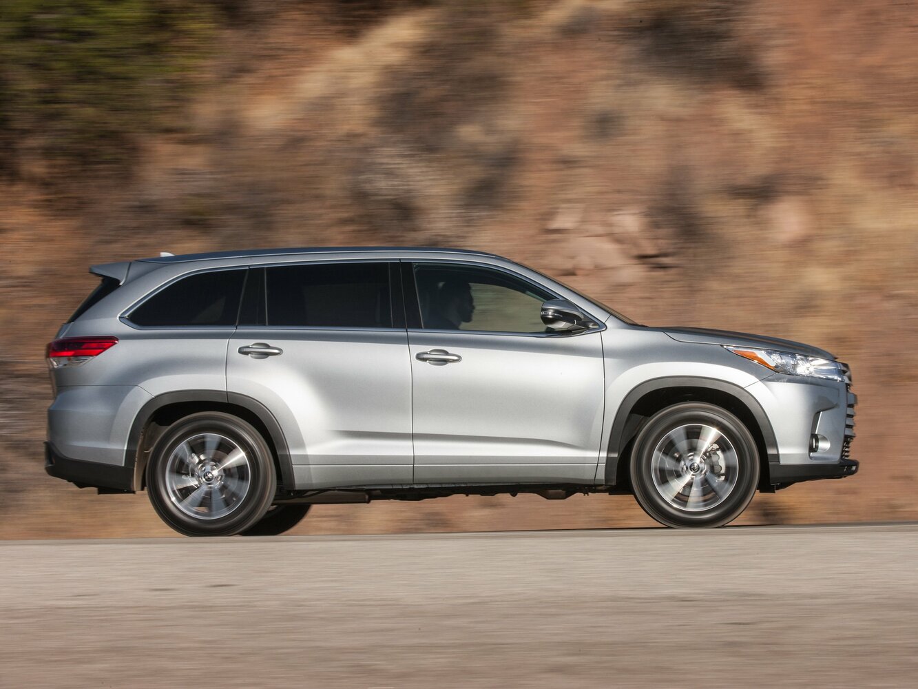Toyota Highlander 2018 2.0T 7 мест VI