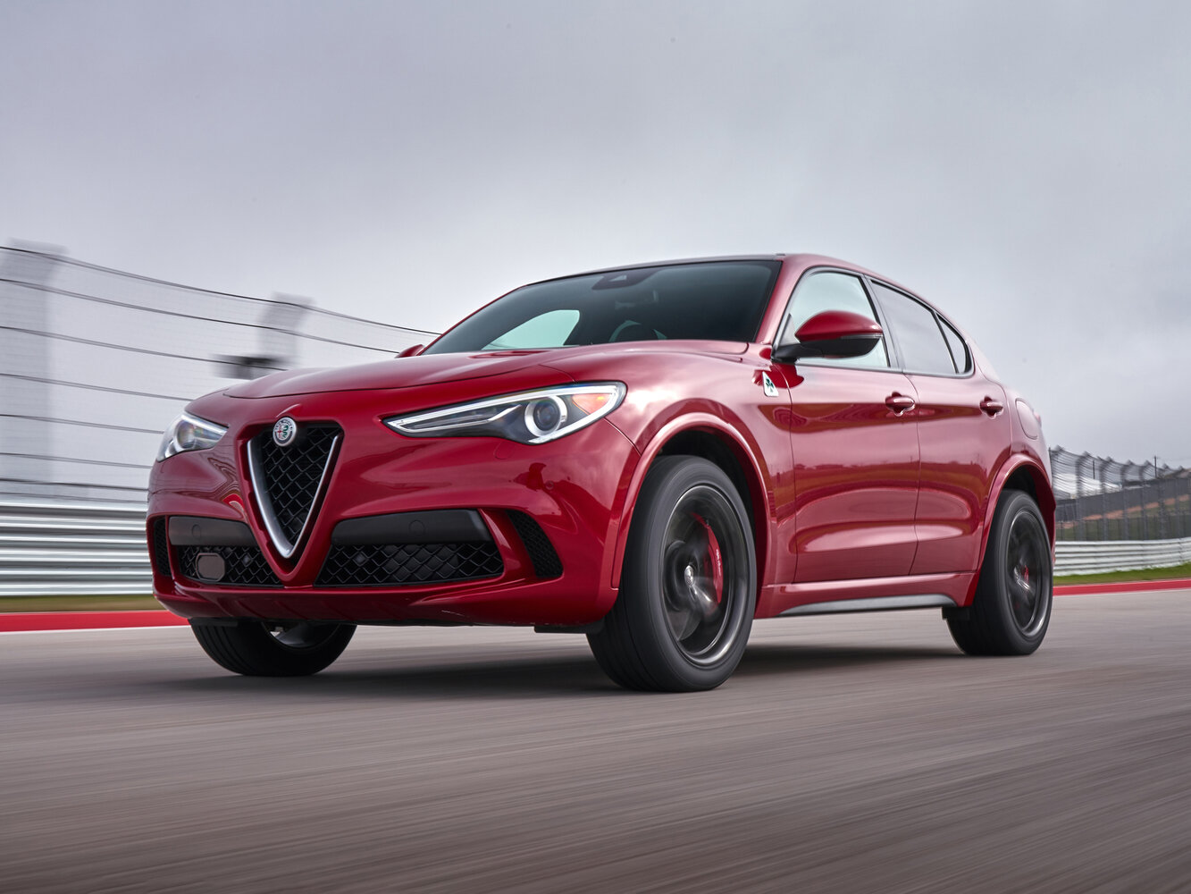 Alfa Romeo Stelvio 2017 2.0T 200HP Elite