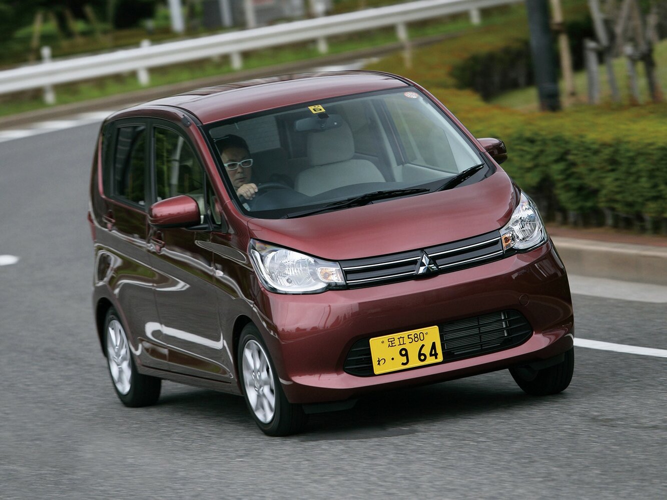 Mitsubishi eK Wagon M