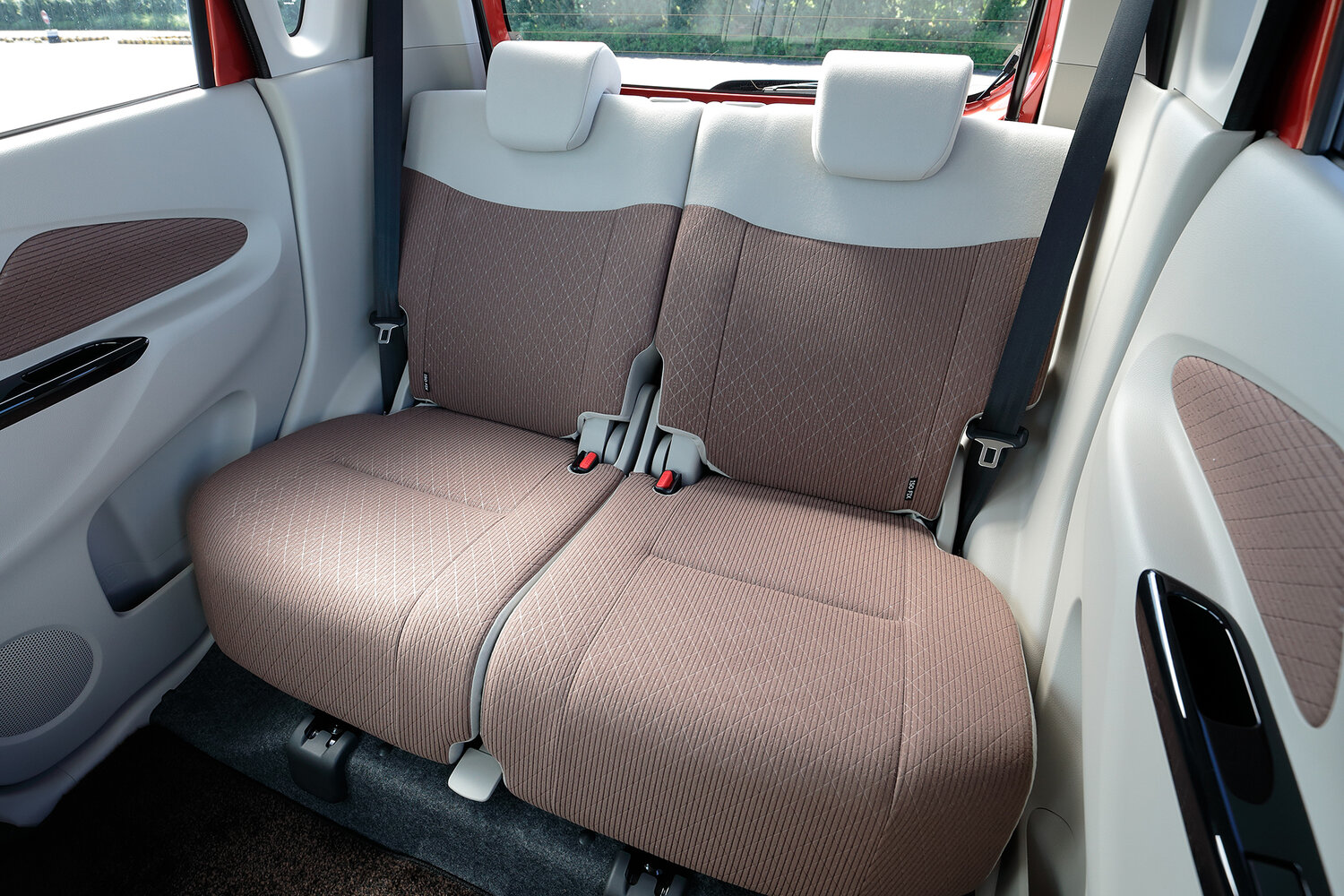 Mitsubishi eK Wagon M