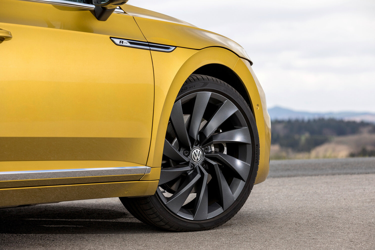 Volkswagen Arteon — справочные фотографии комплектации, Диск