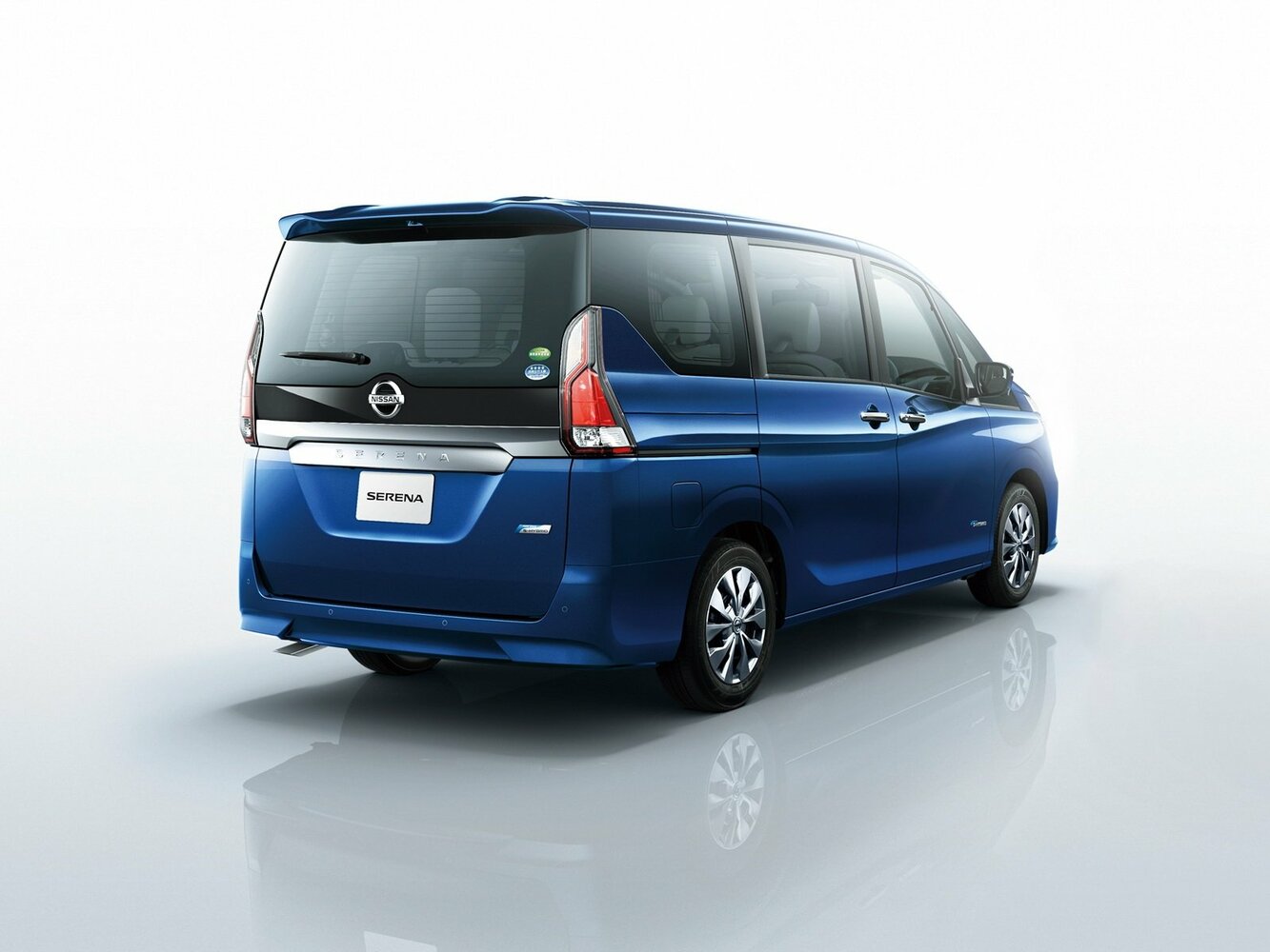 Nissan Serena e− V