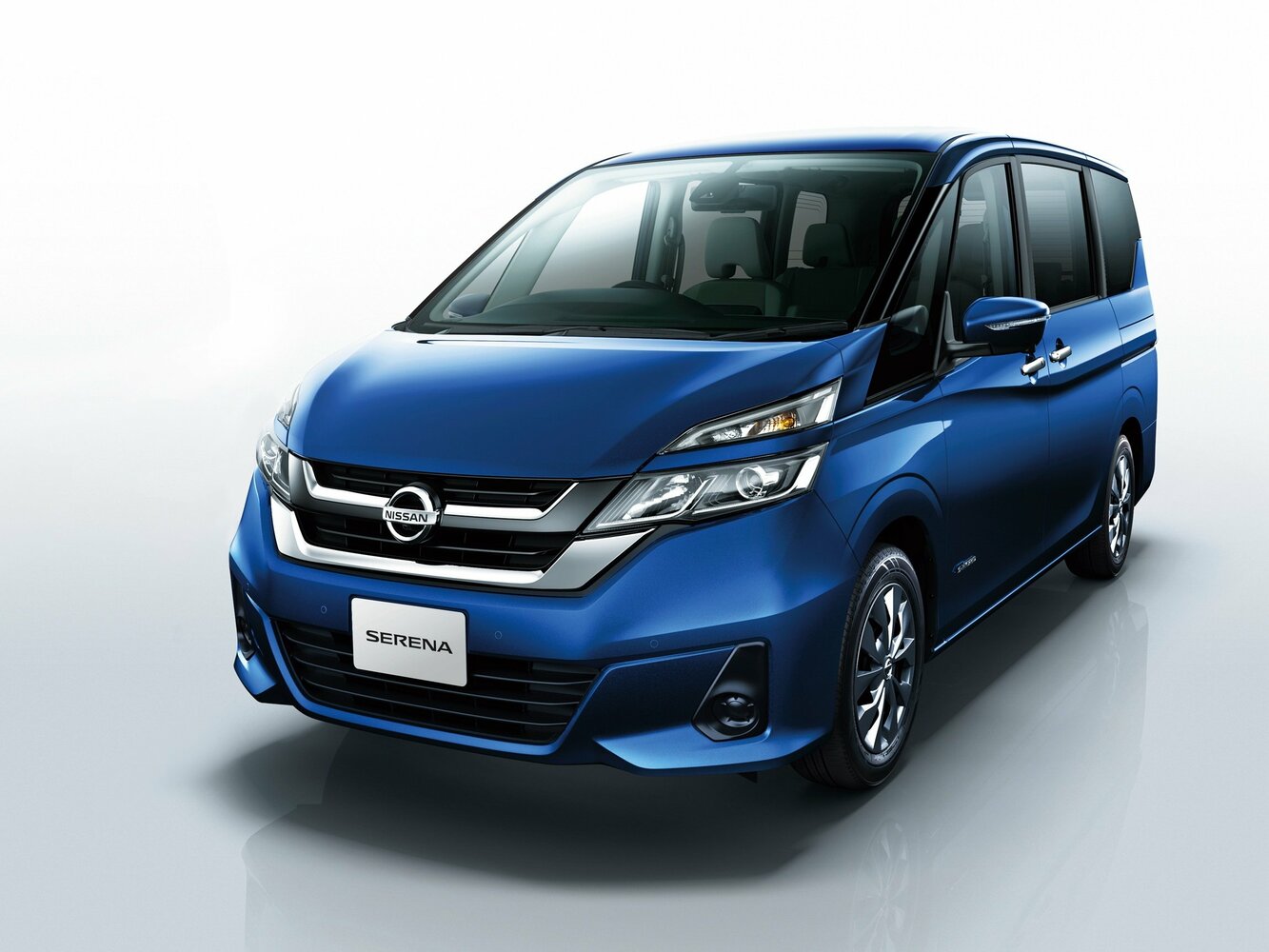 Nissan Serena e− V