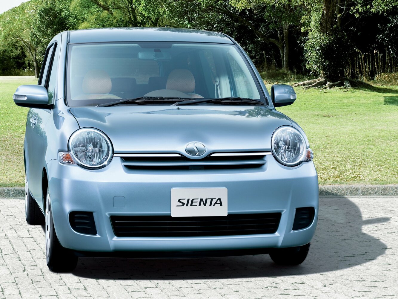 Toyota Sienta X L Package