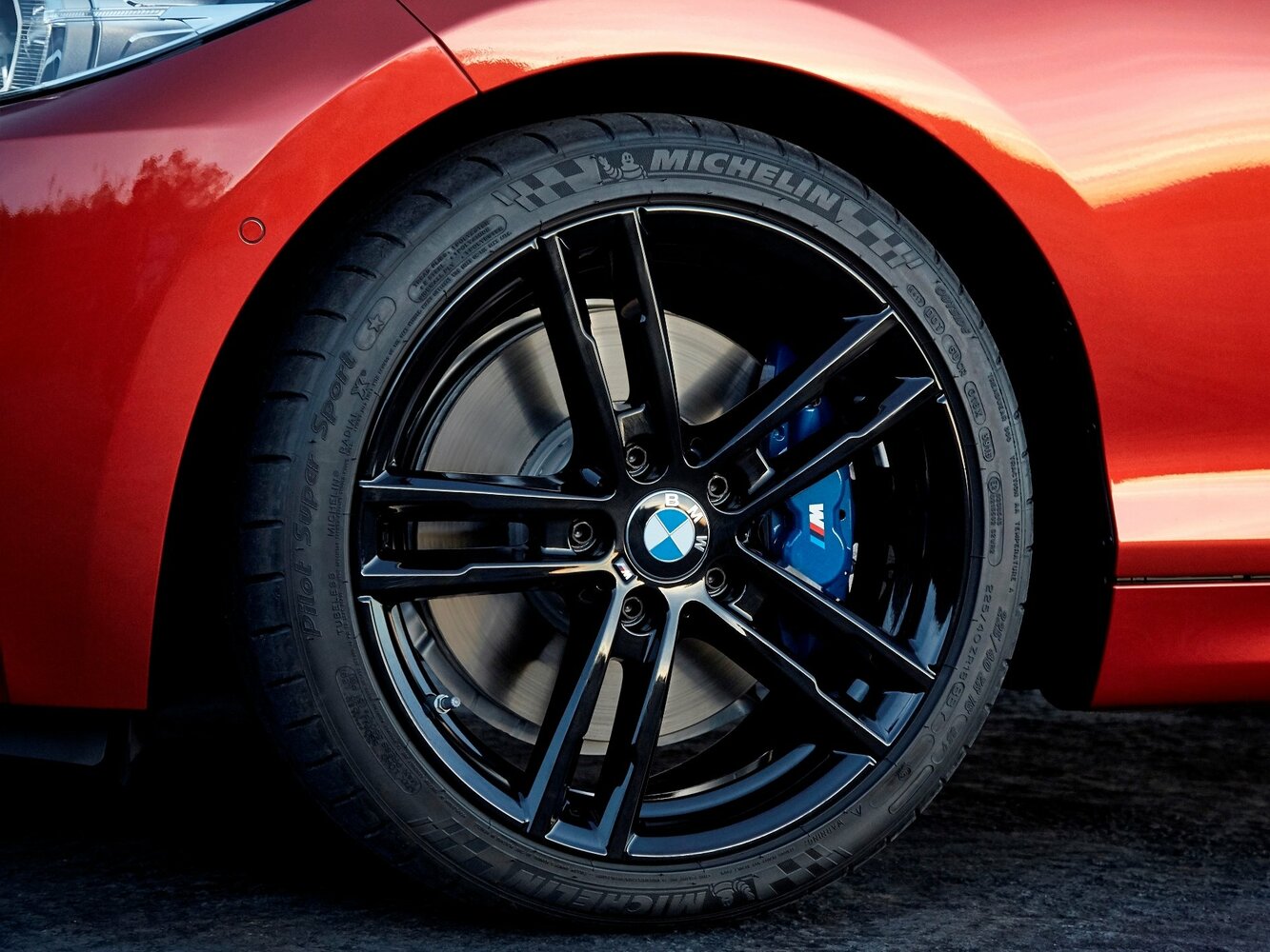 BMW 2 серии — справочные фотографии комплектации, Диск
