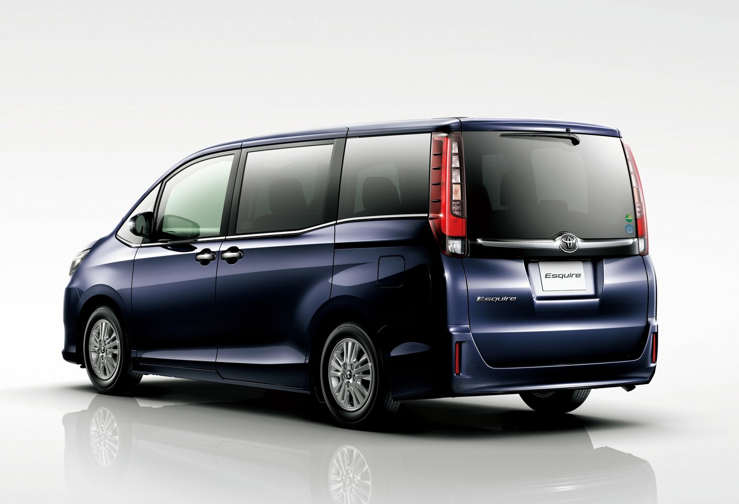 Toyota Esquire Gi
