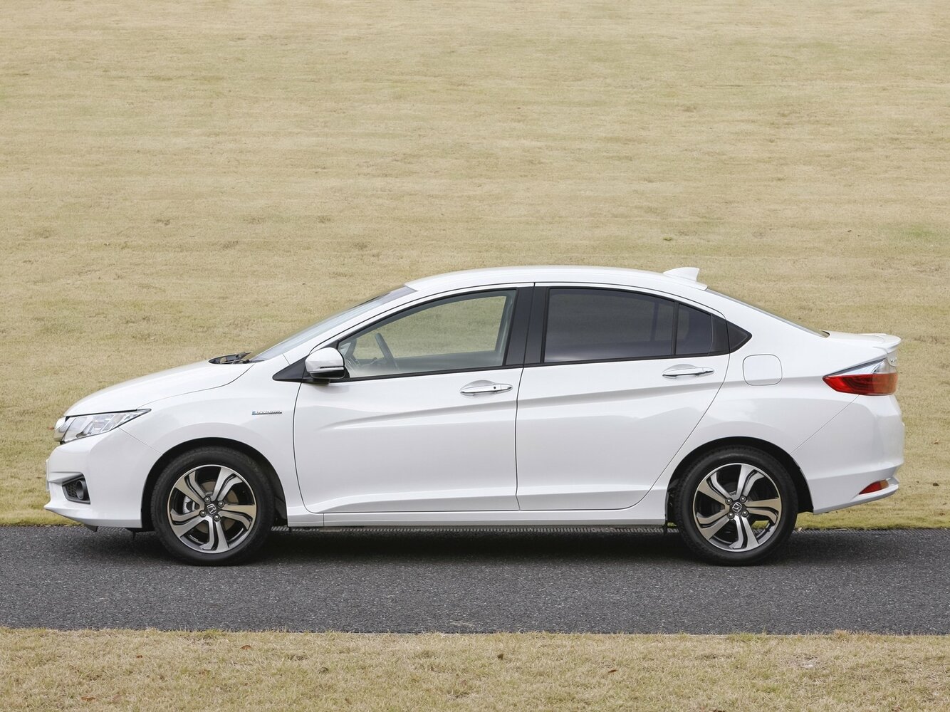 Honda Grace LX