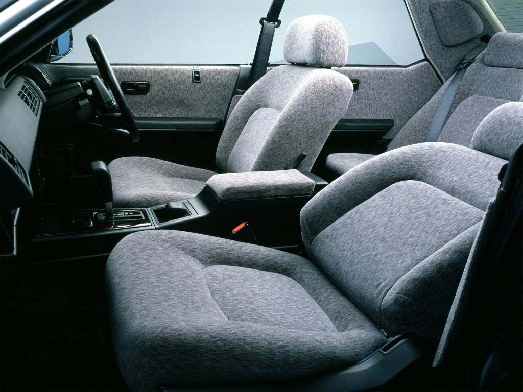 Nissan Cima II Limited