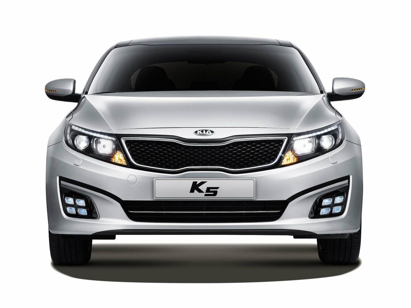 Kia K5 Deluxe