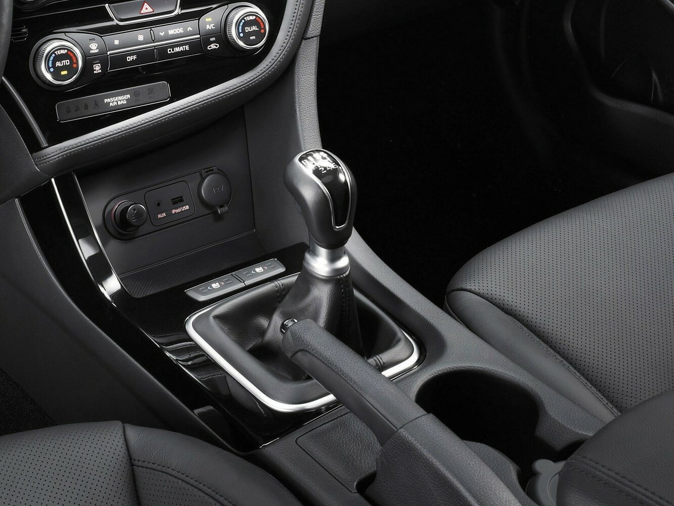Kia K5 Deluxe