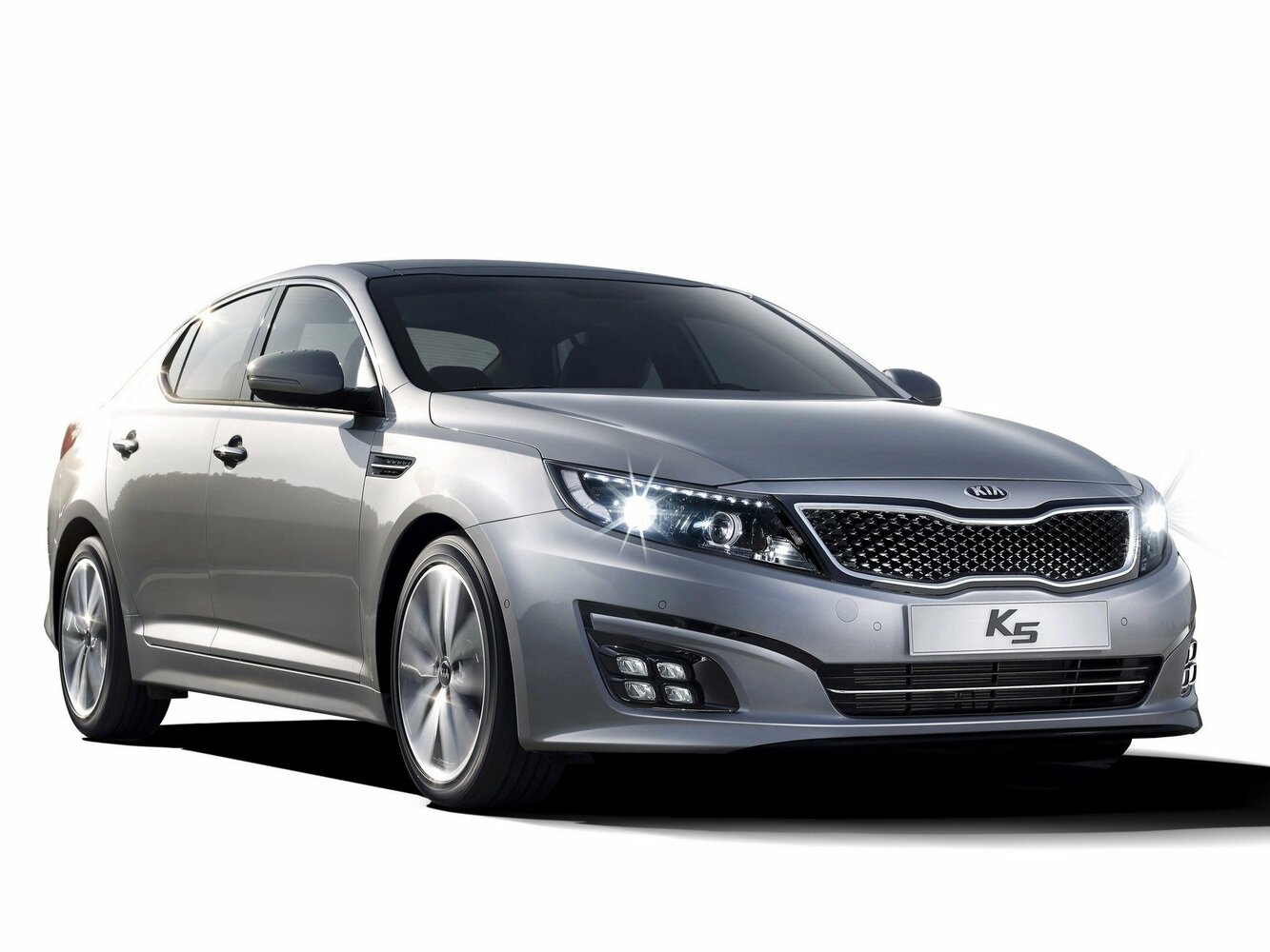 Kia K5 Deluxe