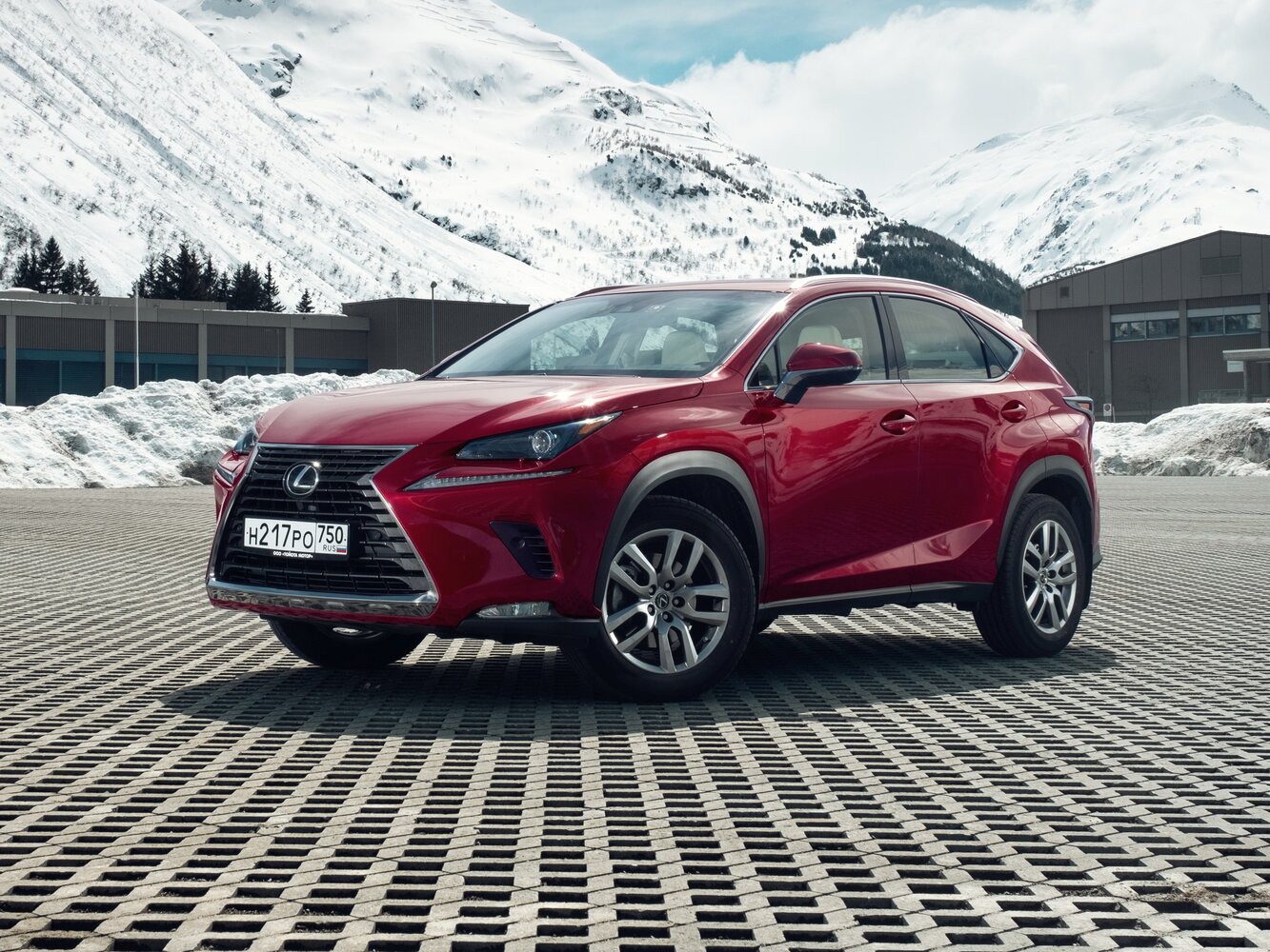 Lexus NX — I Рестайлинг (2017–2021)