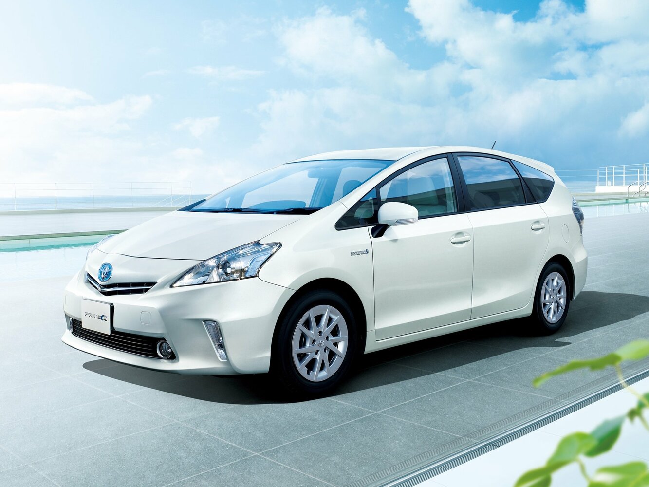 Toyota Prius Alpha S