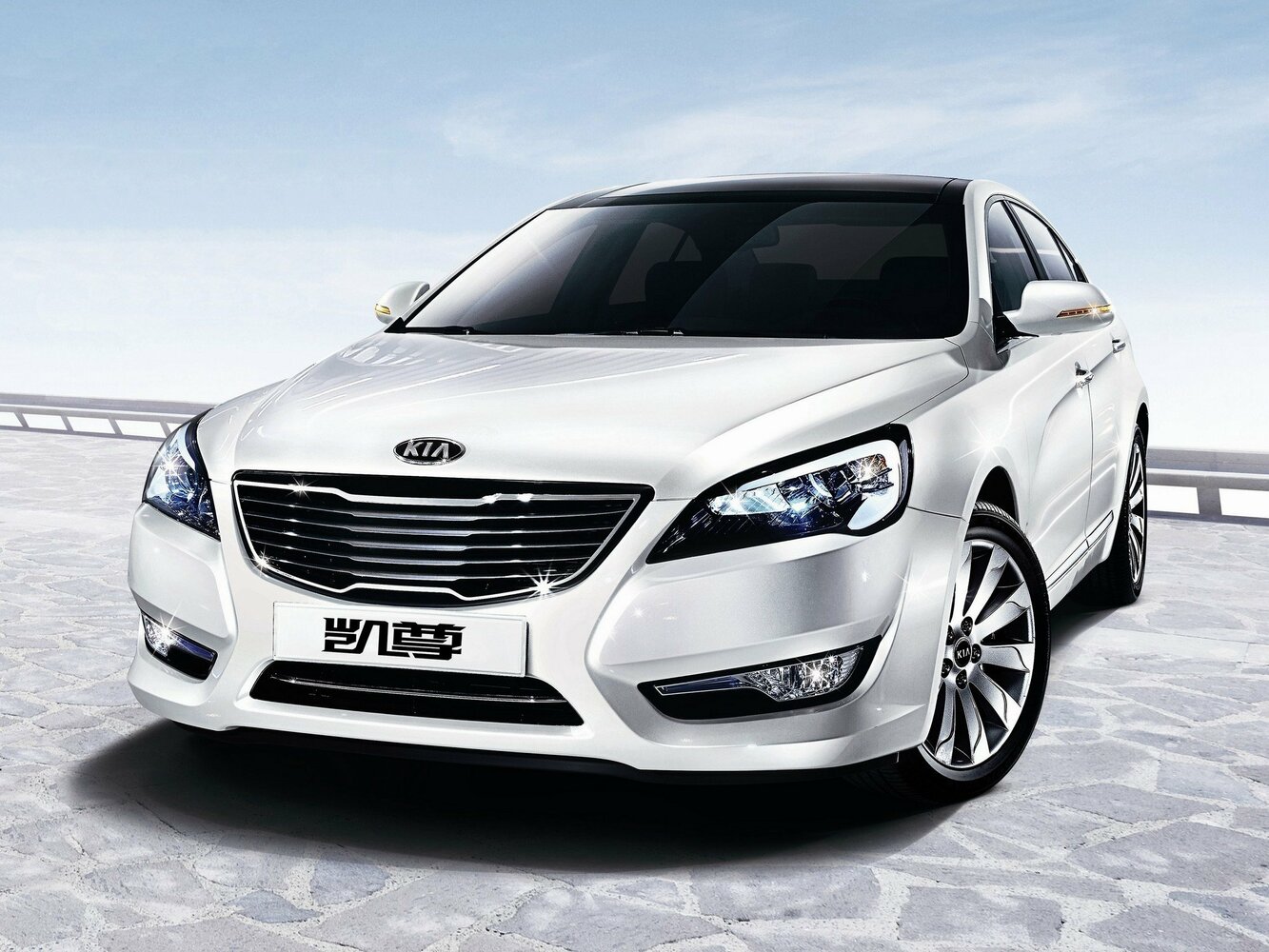 Kia K7 Premium