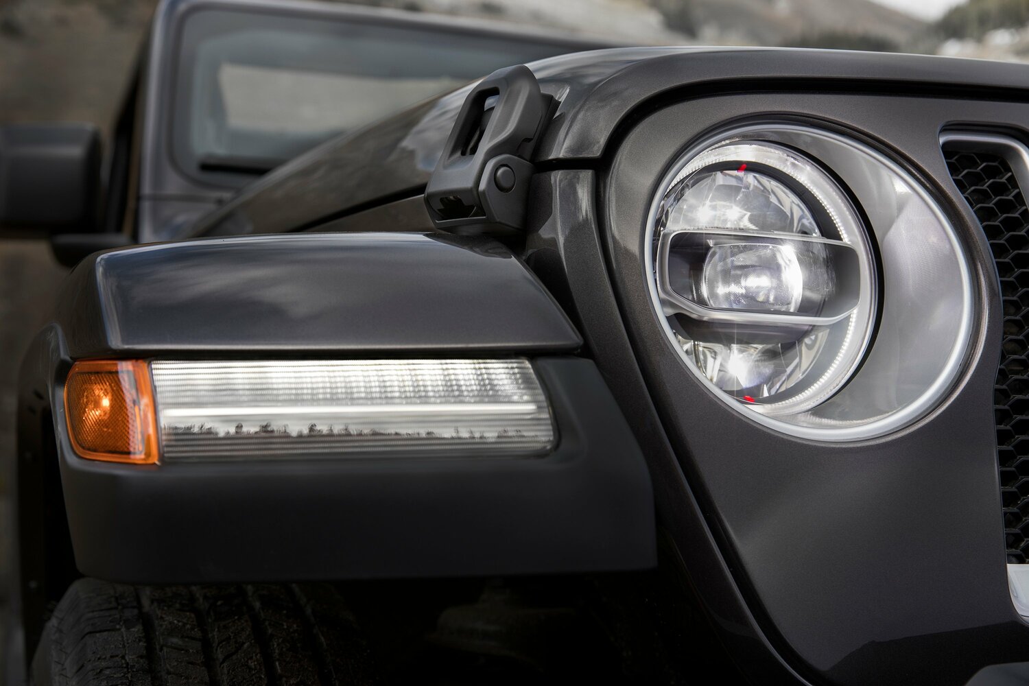 Jeep Wrangler — справочные фотографии комплектации, Передняя фара