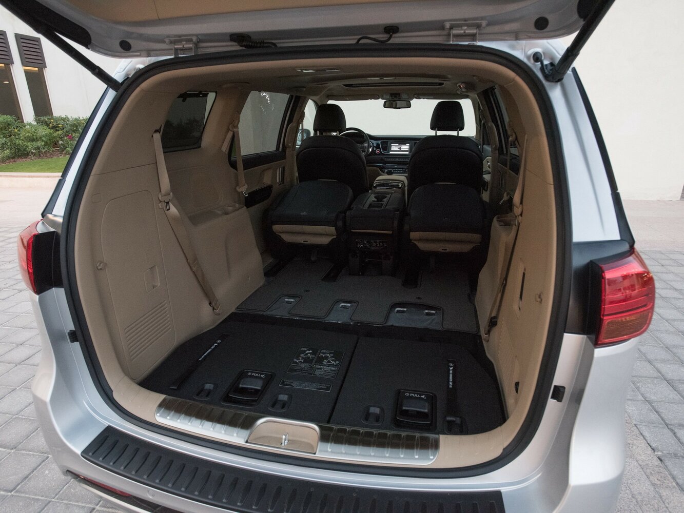 Kia Carnival 9 Prestige