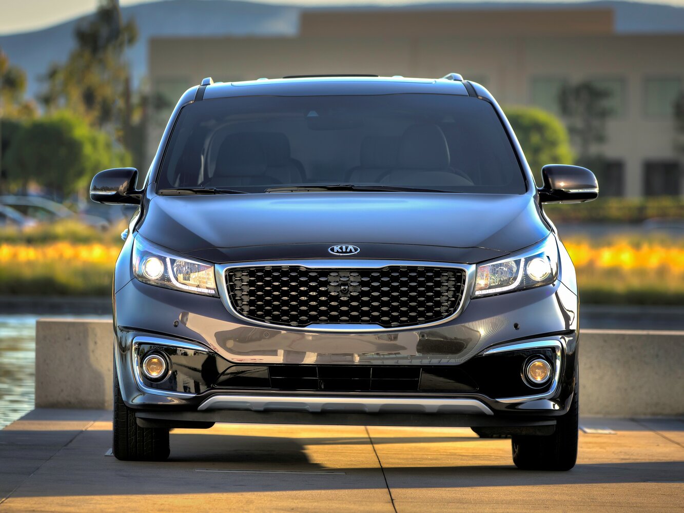 Kia Carnival