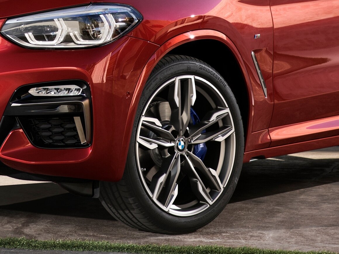 BMW X4 — справочные фотографии комплектации, Диск