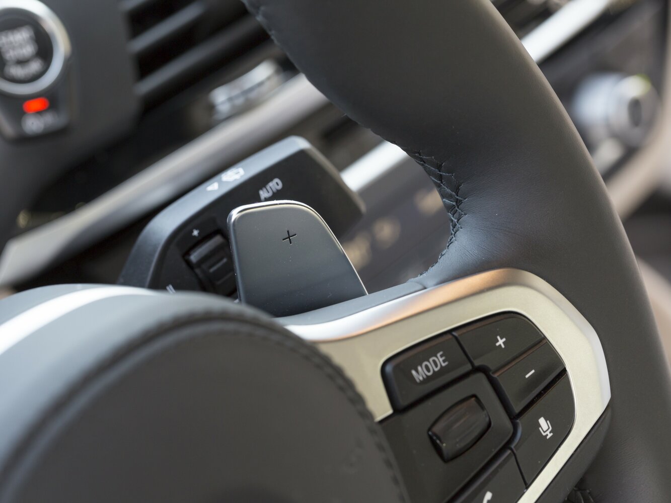 BMW X4 — справочные фотографии комплектации, inter2_1