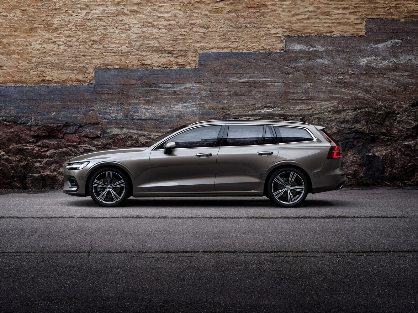 Volvo V60 B5 AWD
