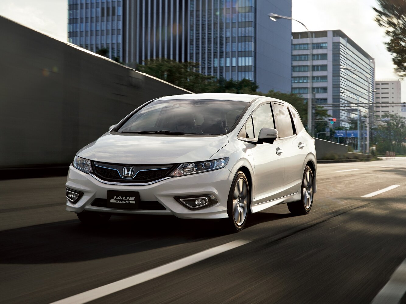 Honda Jade 2017 210TURBO CVT 5 мест