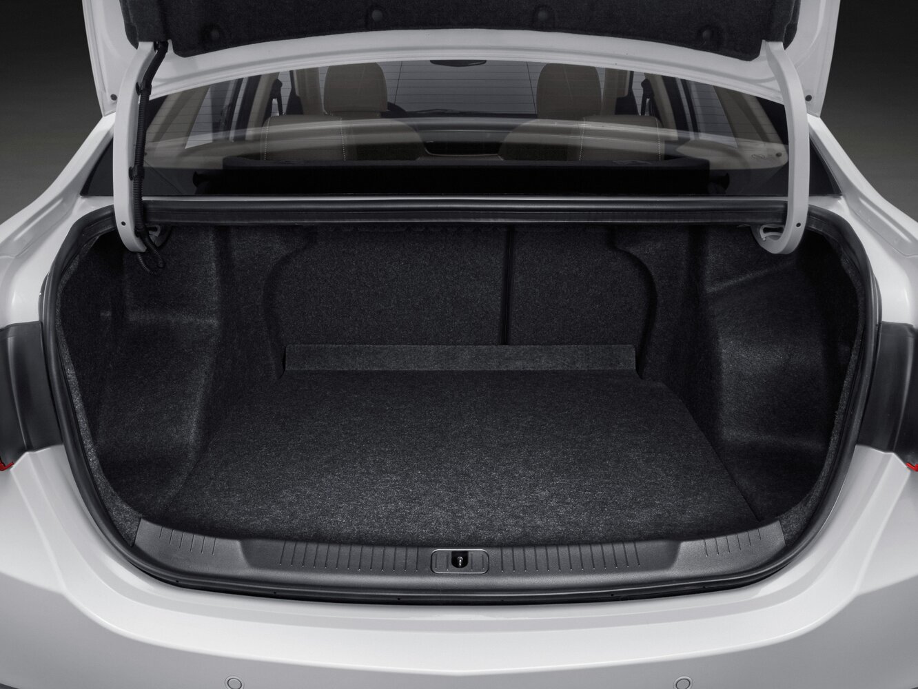 Buick Excelle — справочные фотографии комплектации, Багажник