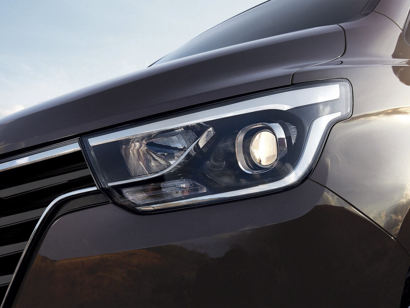 Hyundai Grand Starex