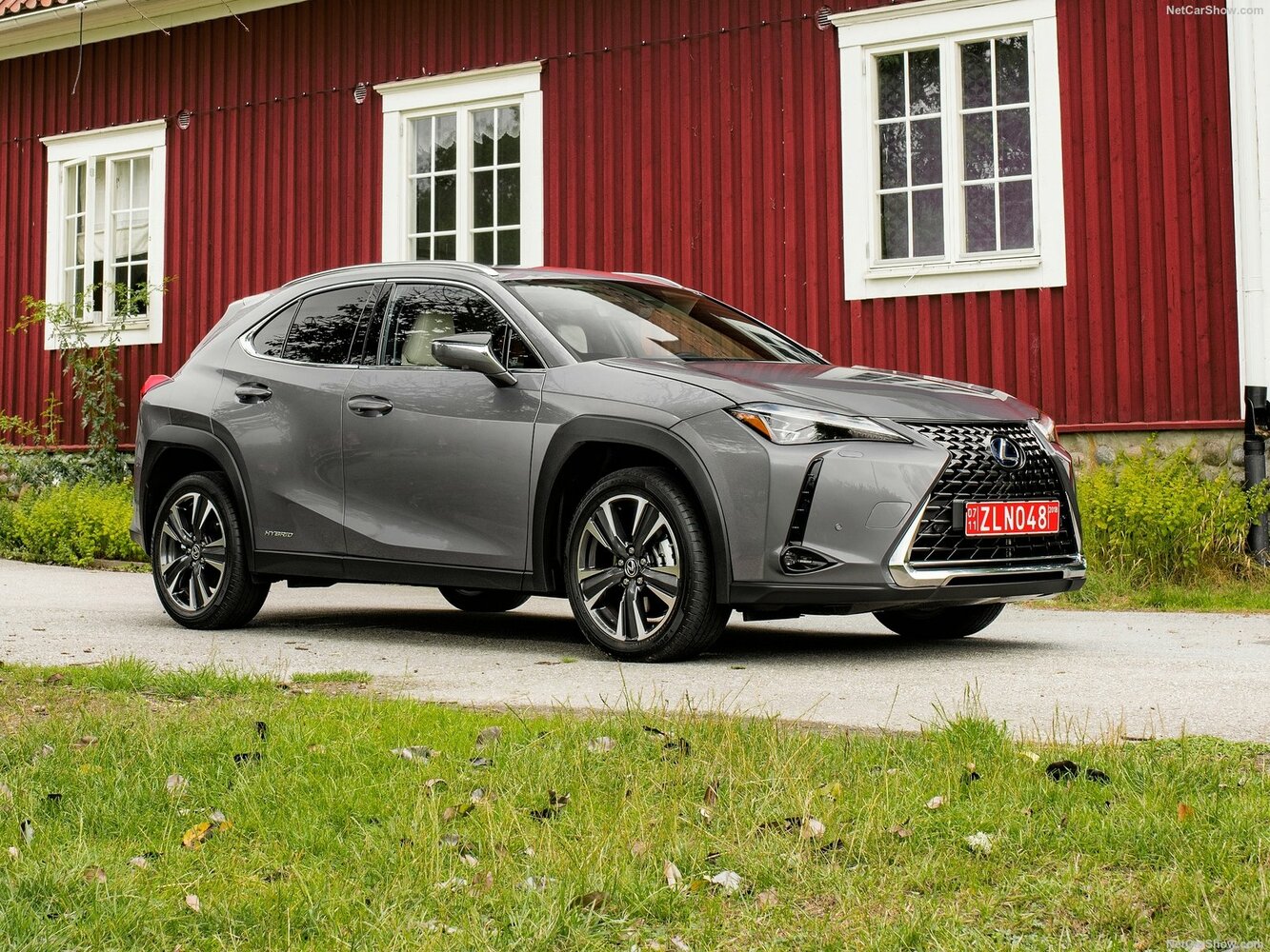 Lexus UX — I поколение (2018–2026)