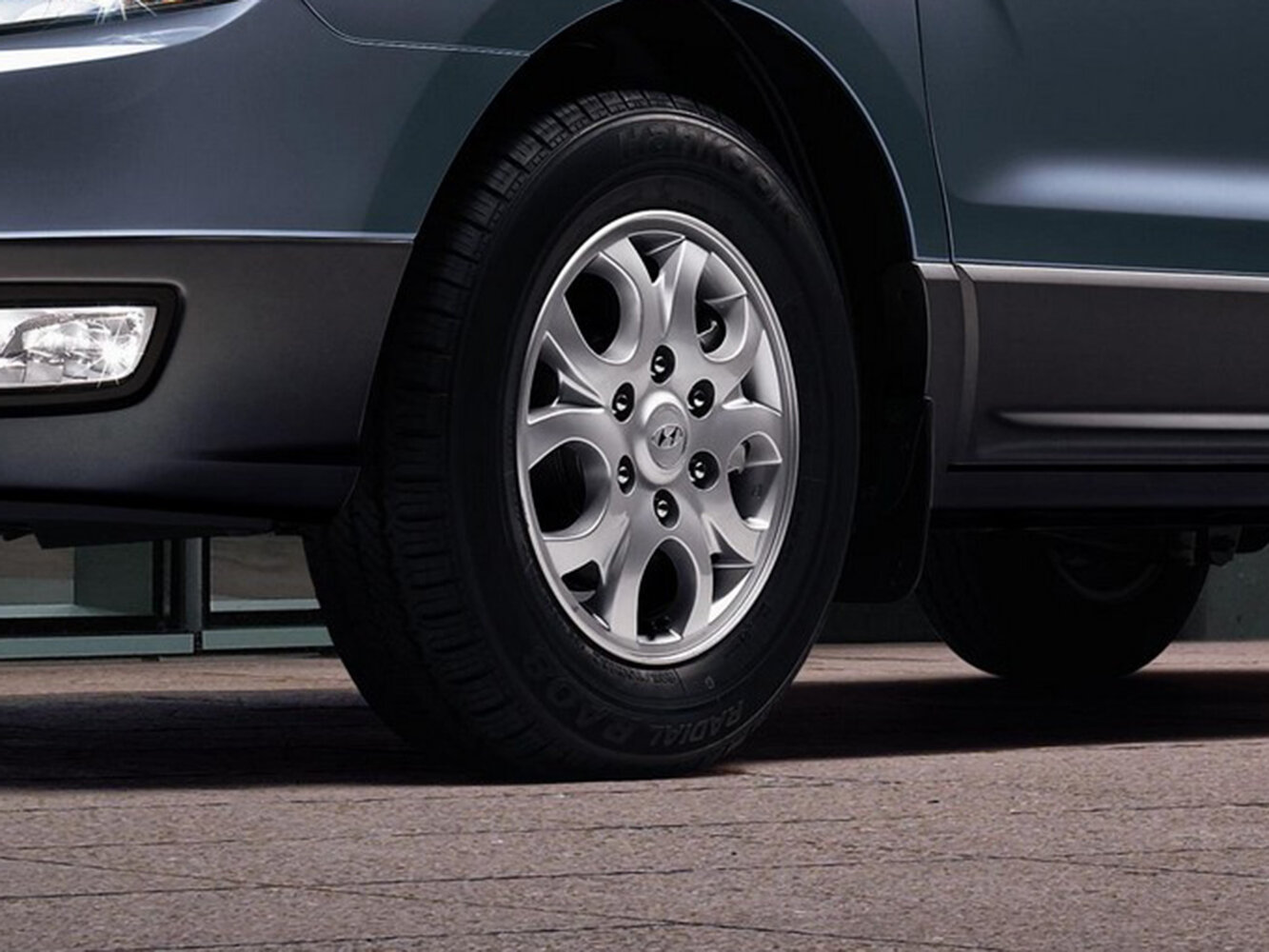 Hyundai Grand Starex CVX Luxury