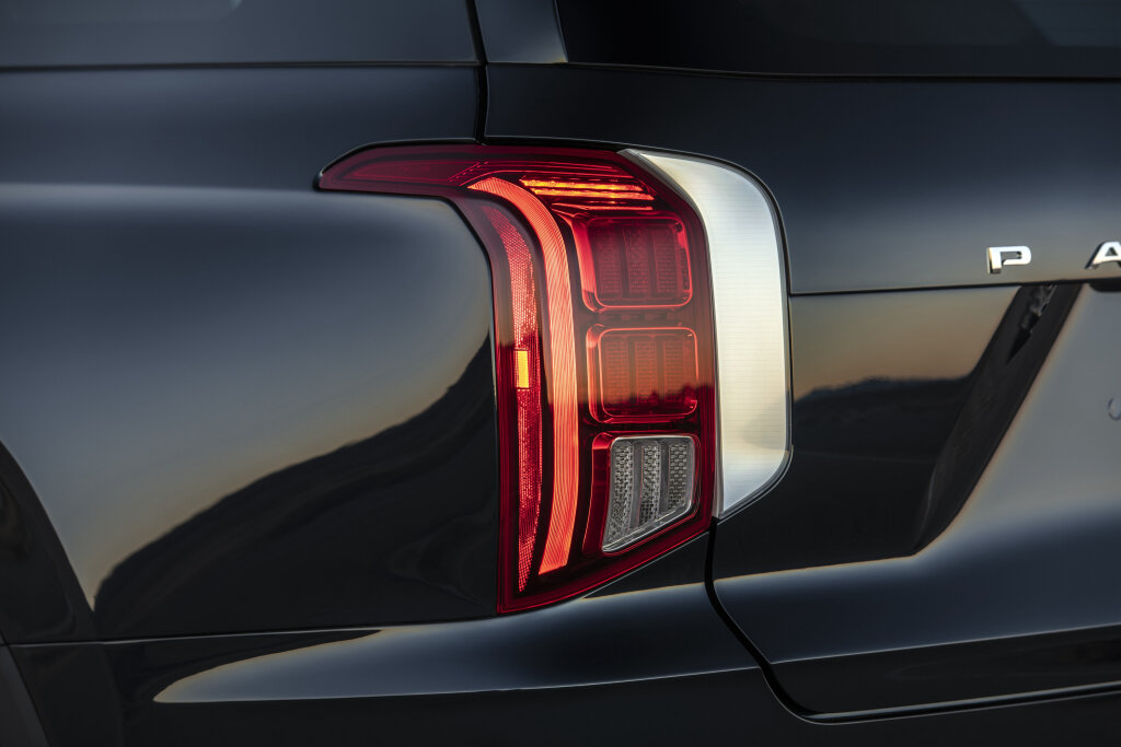 Hyundai Palisade — справочные фотографии комплектации, Задняя фара