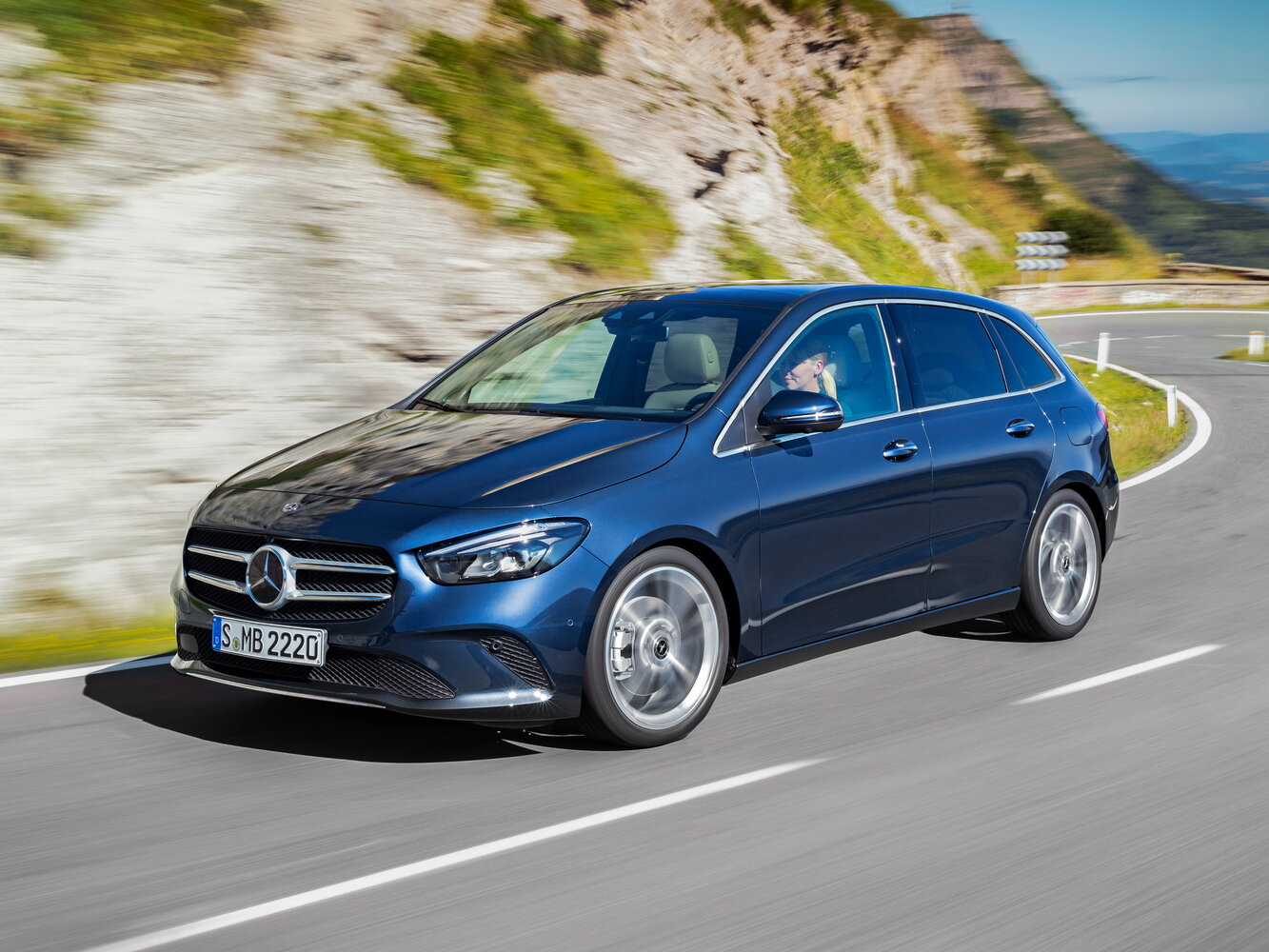 Mercedes-Benz B-Класс — III (W247) (2018–2021)