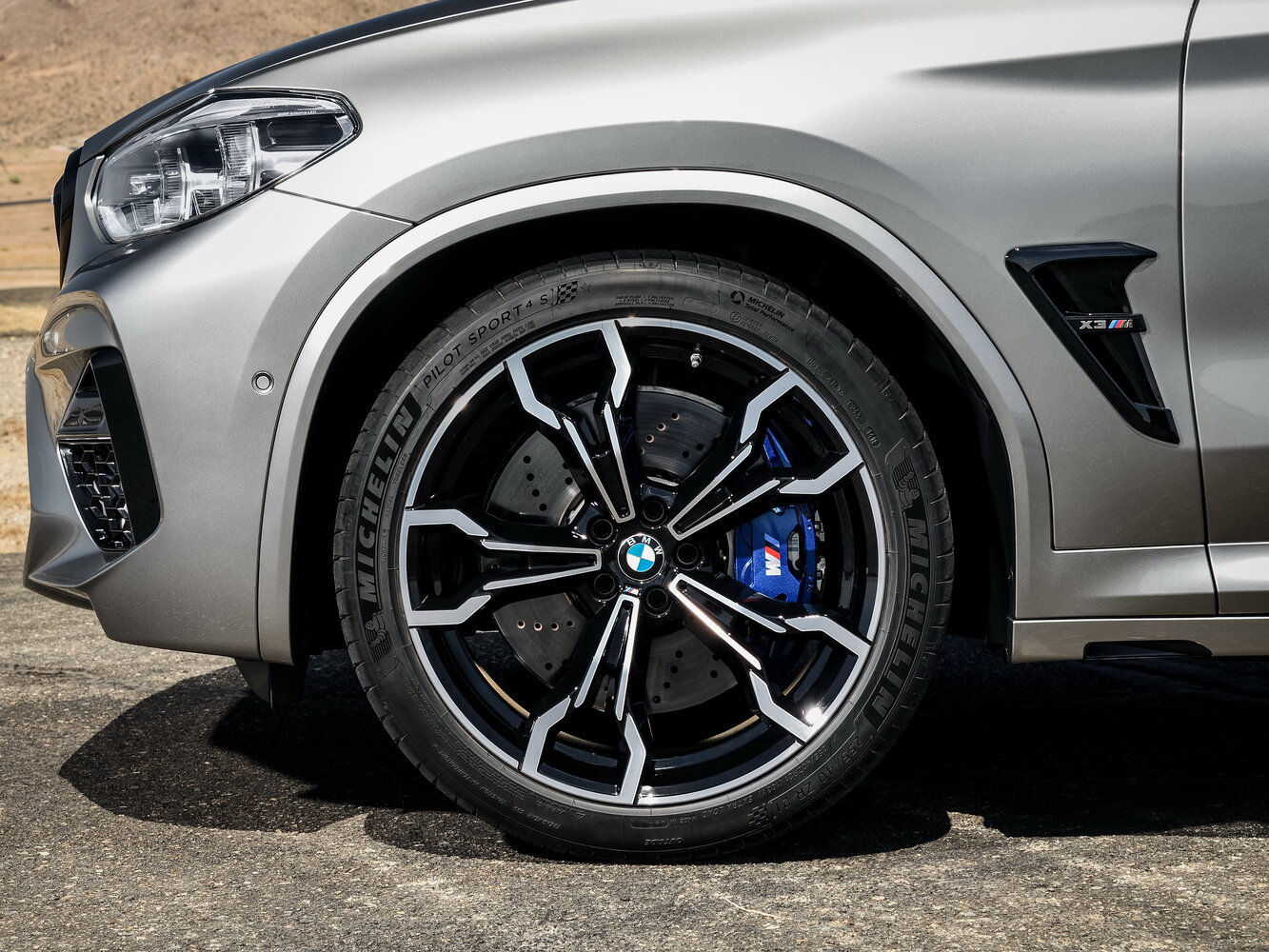 BMW X3 M — справочные фотографии комплектации, Диск