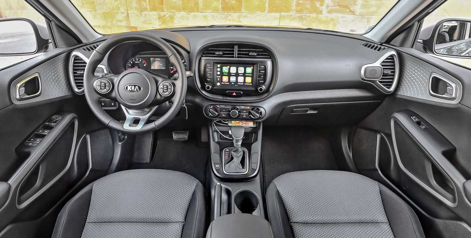 Kia Soul — справочные фотографии комплектации, Торпедо