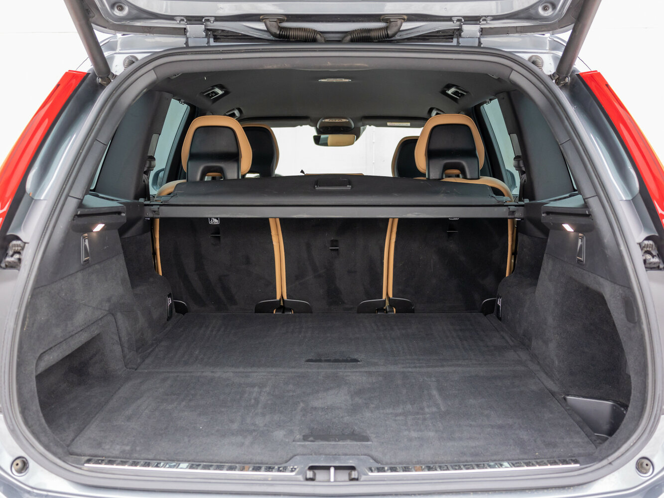 Volvo XC90 — справочные фотографии комплектации, boot_1