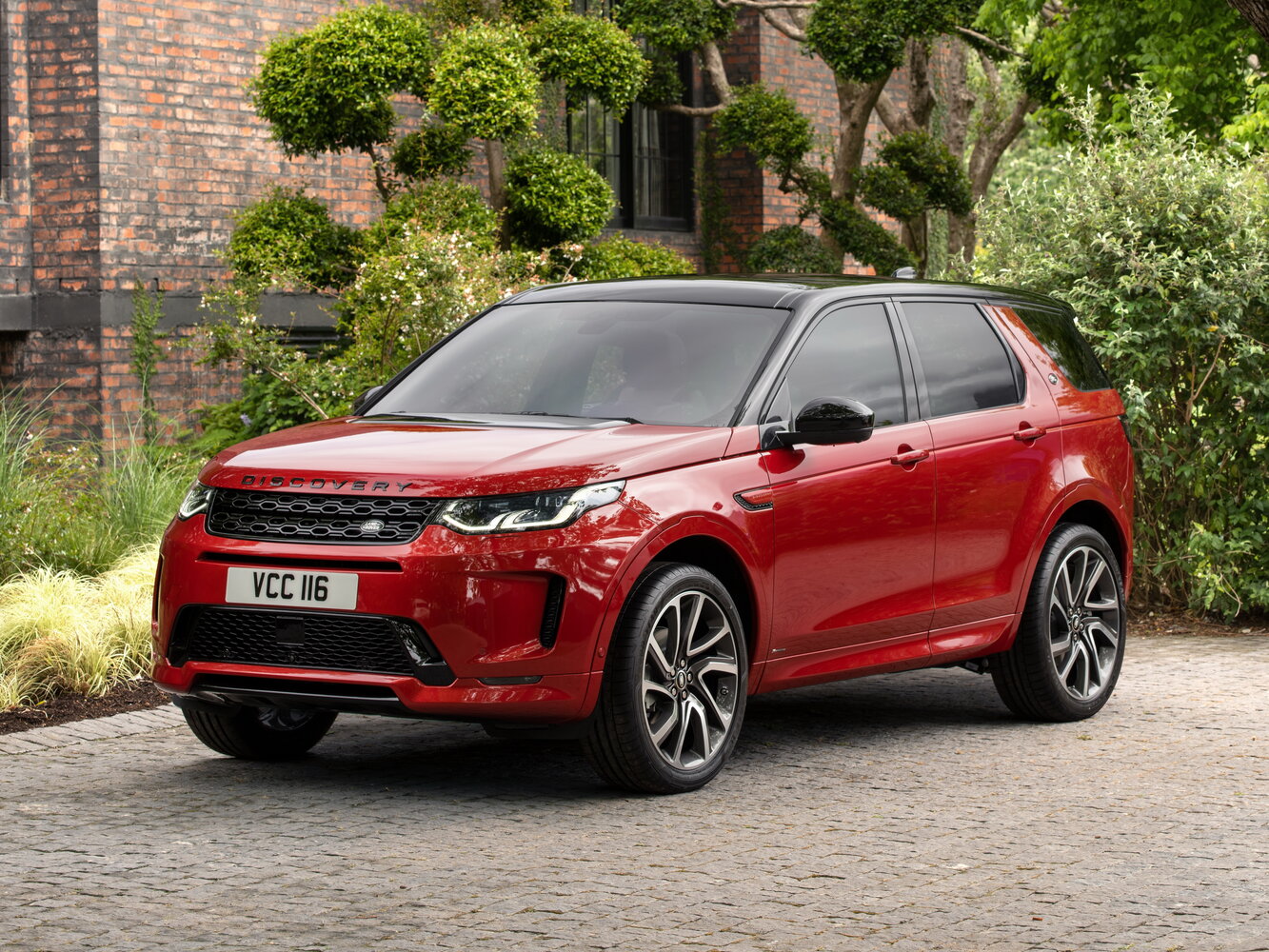 Land Rover Discovery Sport P250 SE